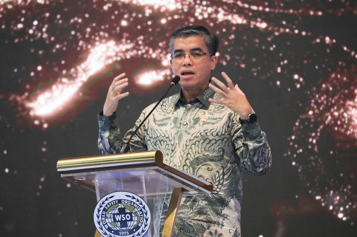https://web.pakki.org/storage/artikel/335-menteri-ketenagakerjaan-yassierli-hadir-di-ajang-wso-indonesia-safety-culture-award-wisca-di-jakarta-jumat-252025-1746267860907.jpeg